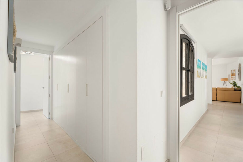 Middle Floor Apartment Puerto Banús Málaga - image 14