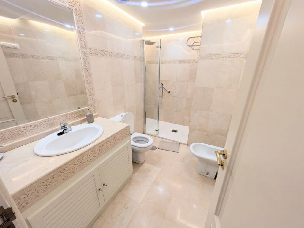 Penthouse Benalmadena Málaga - image 14