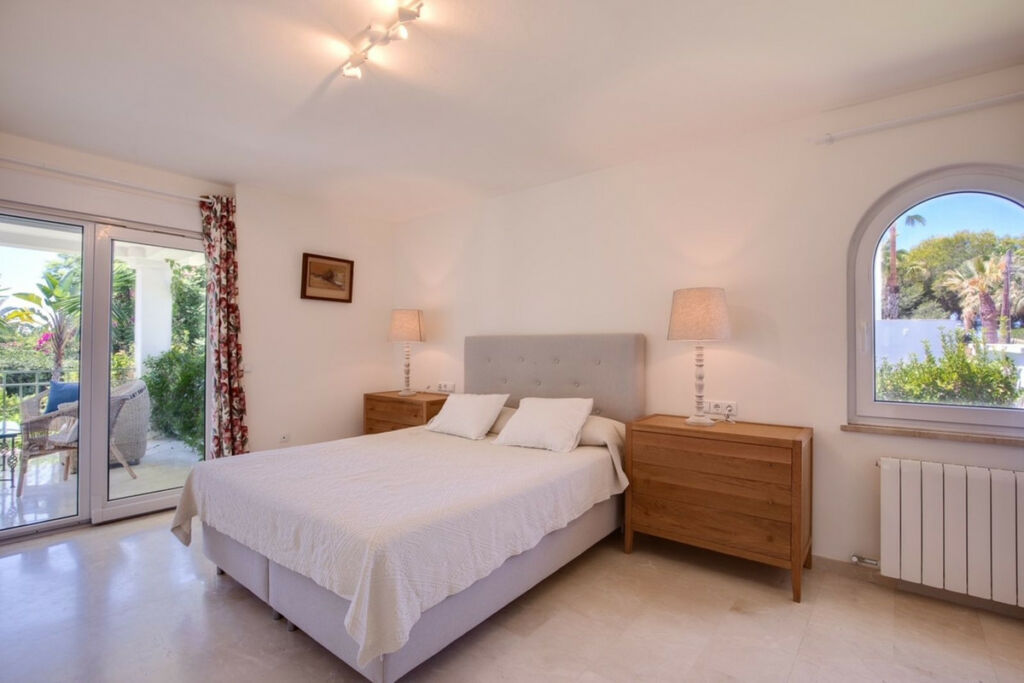Detached Villa Marbesa Málaga - image 14