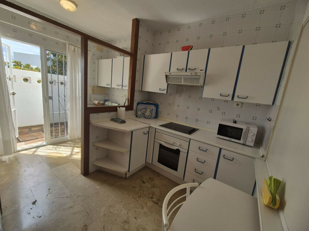 Townhouse Guadalmina Baja Málaga - image 24