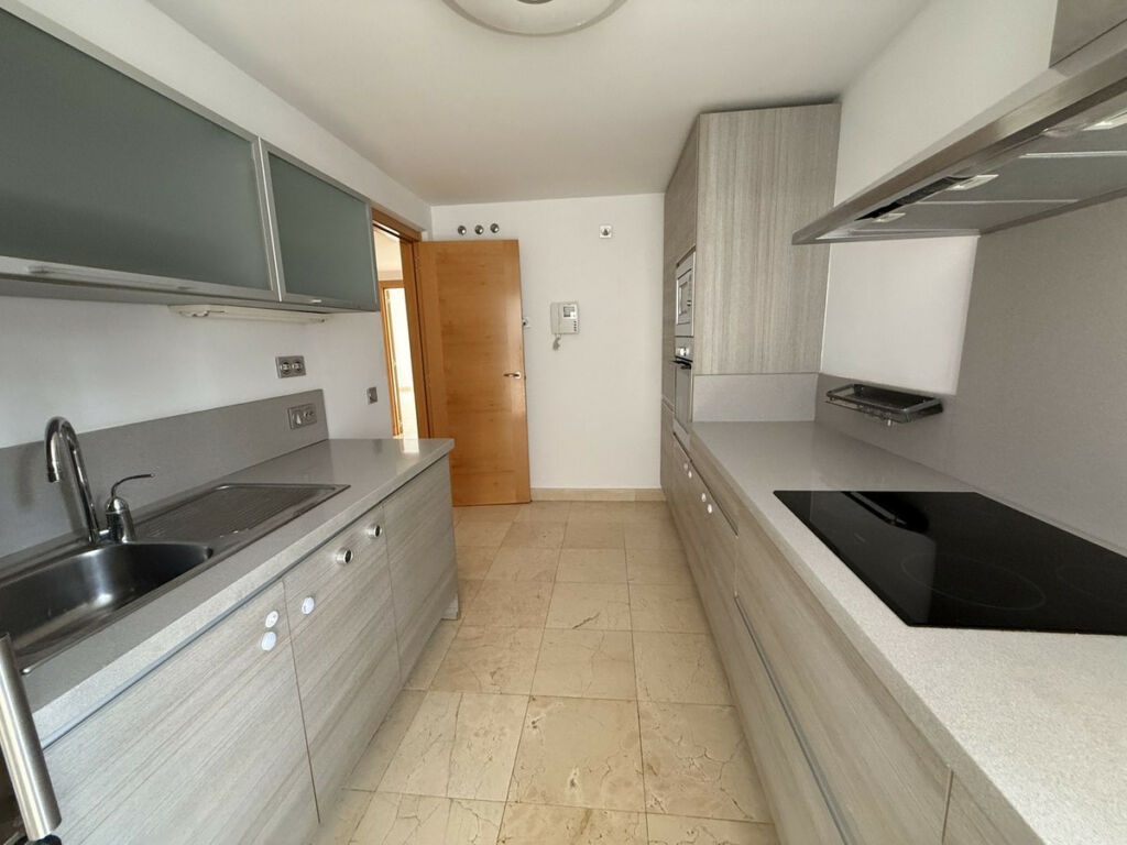 Middle Floor Apartment Los Flamingos Málaga - image 14