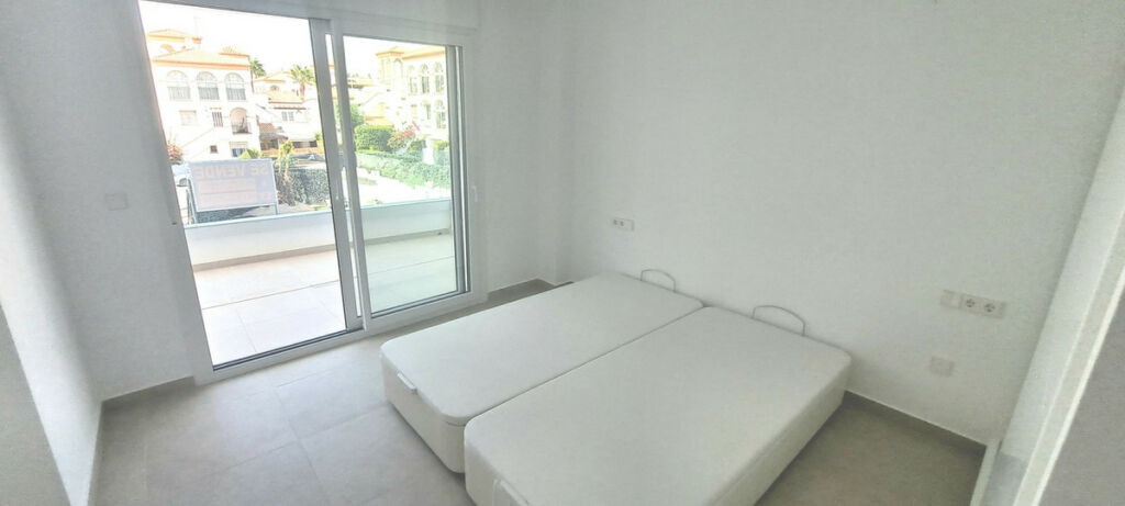 Ground Floor Apartment Playa Flamenca Alicante - image 14
