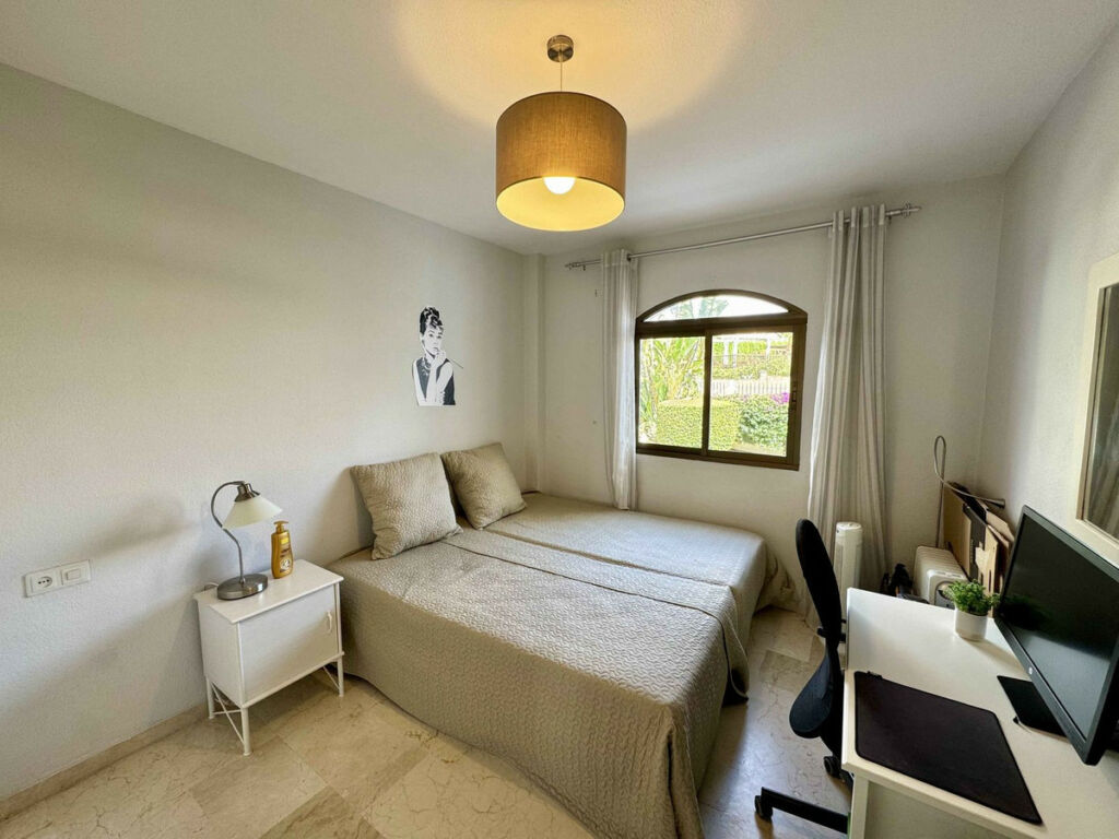 Middle Floor Apartment Riviera del Sol Málaga - image 14