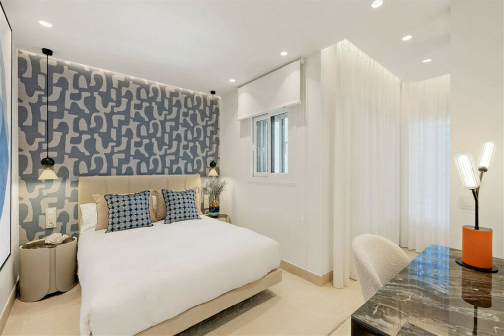 Middle Floor Apartment New Golden Mile Málaga - image 14