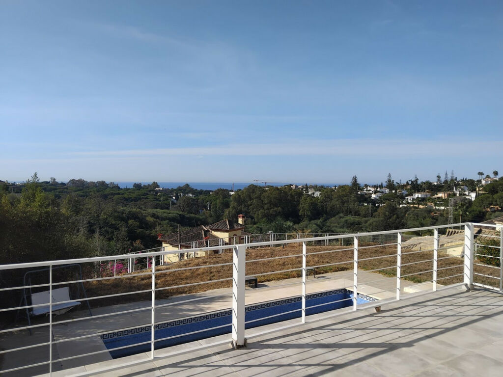 Detached Villa Elviria Málaga - image 14