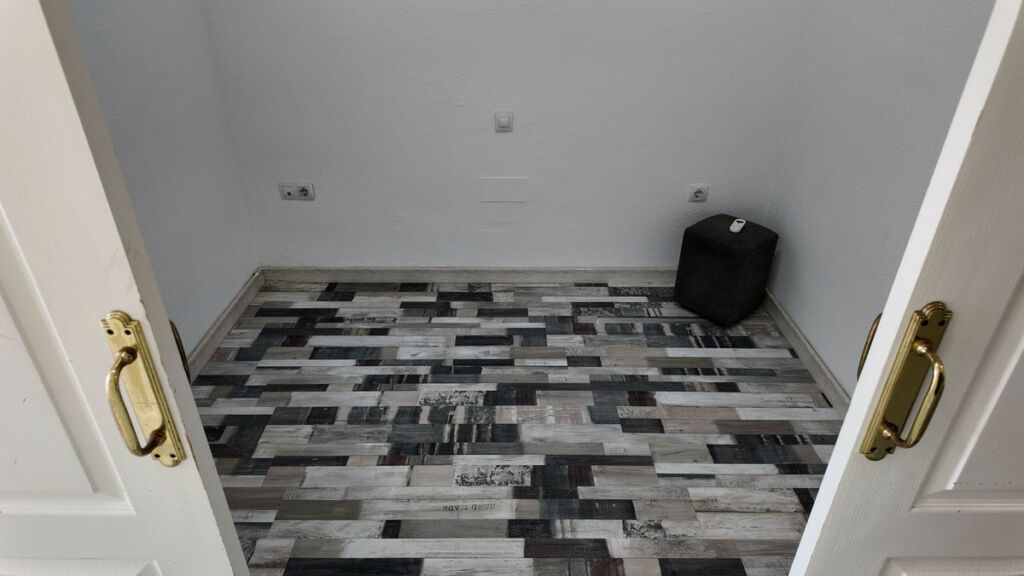 Middle Floor Apartment Benalmadena Málaga - image 14