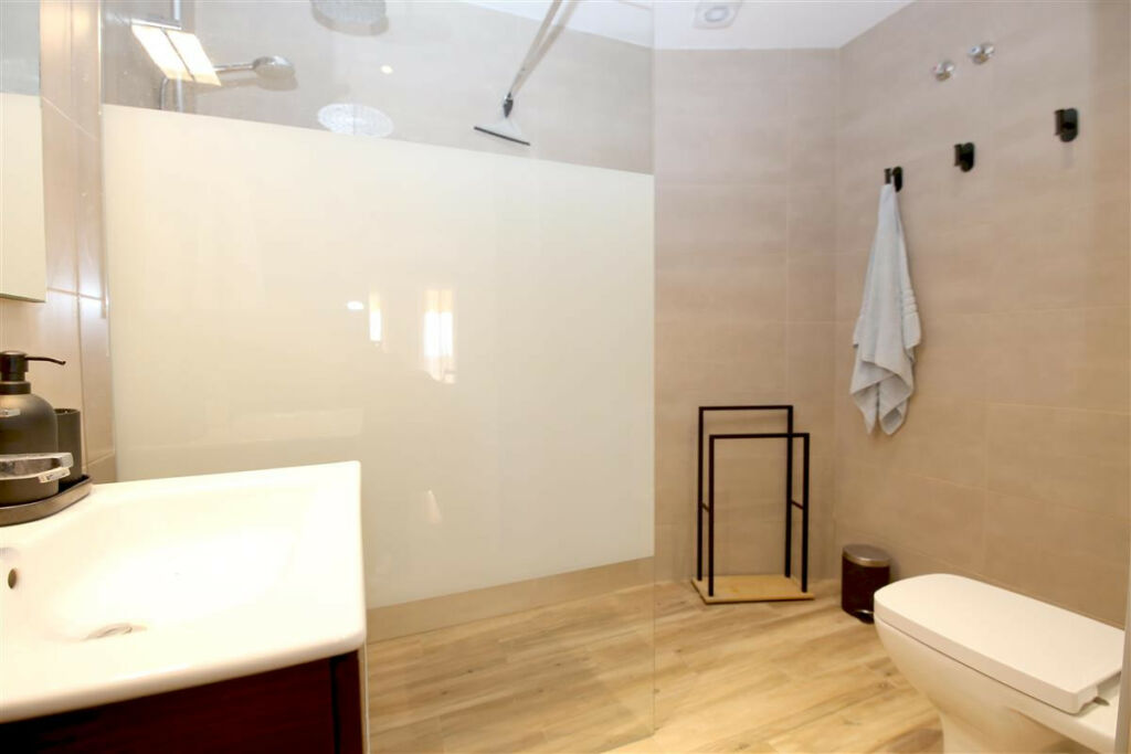Middle Floor Apartment Estepona Málaga - image 14
