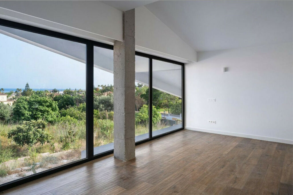 Detached Villa Bel Air Málaga - image 14