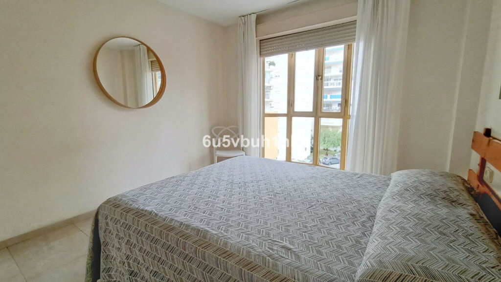 Middle Floor Apartment Fuengirola Málaga - image 15