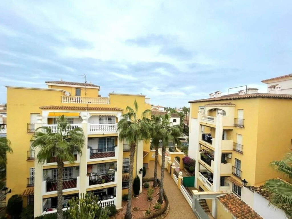 Penthouse Torrevieja Alicante - image 14