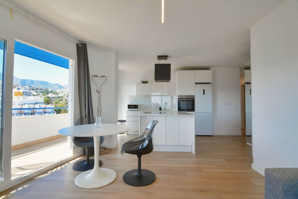 Middle Floor Apartment Torreblanca Málaga - image 14
