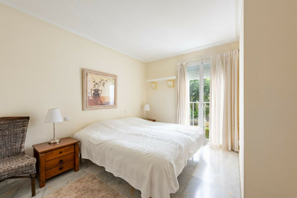 Middle Floor Apartment Bel Air Málaga - image 14