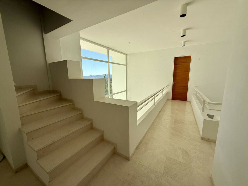 Detached Villa Valtocado Málaga - image 14