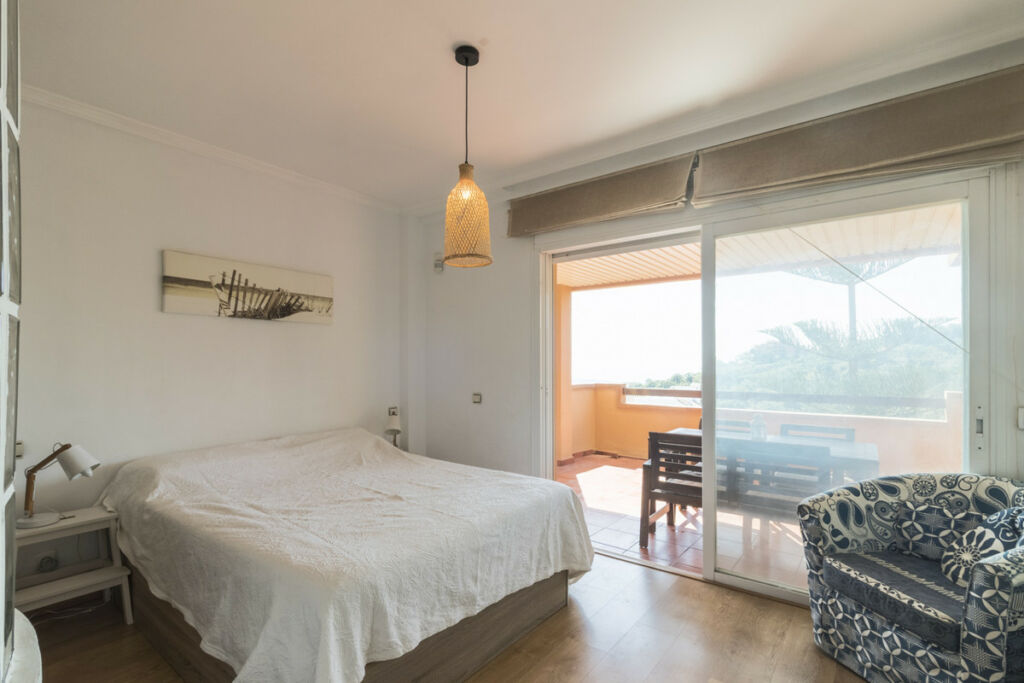Middle Floor Apartment La Mairena Málaga - image 14