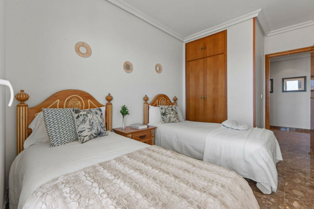 Middle Floor Apartment El Campello Alicante - image 14