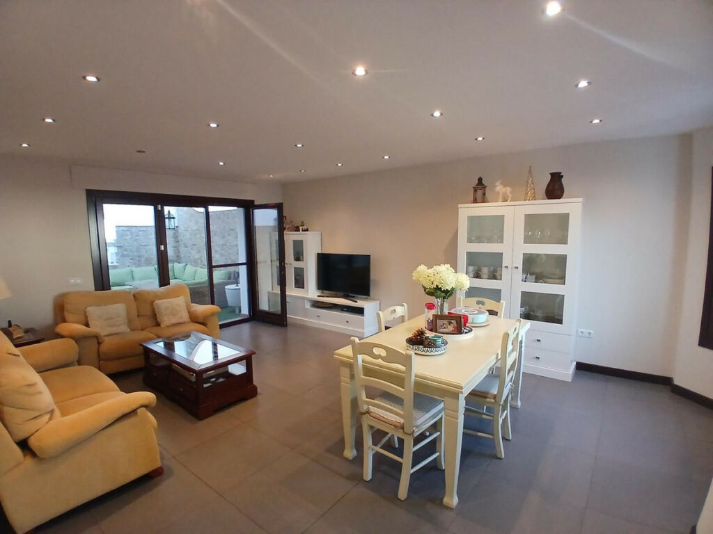Detached Villa Los Pacos Málaga - image 21