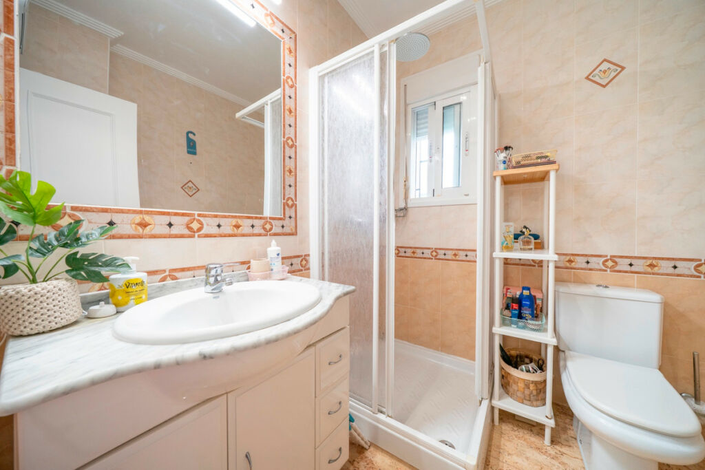 Townhouse Guardamar del Segura Alicante - image 14