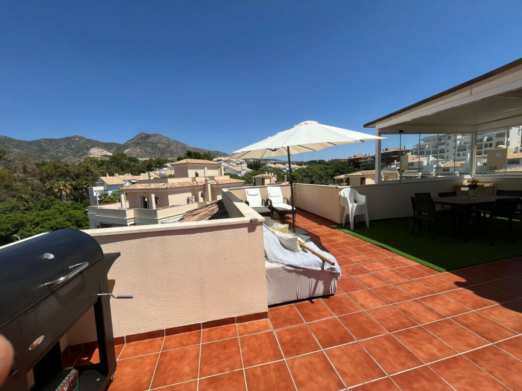 Penthouse Torrequebrada Málaga - image 14