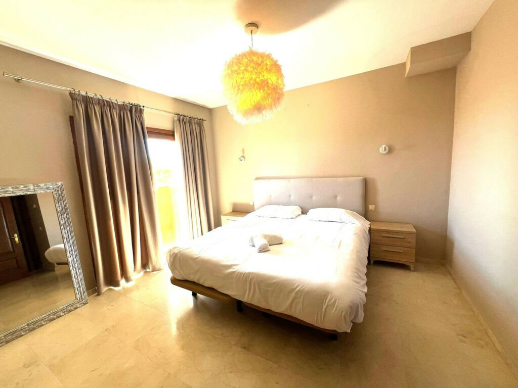 Semi-Detached House Riviera del Sol Málaga - image 14