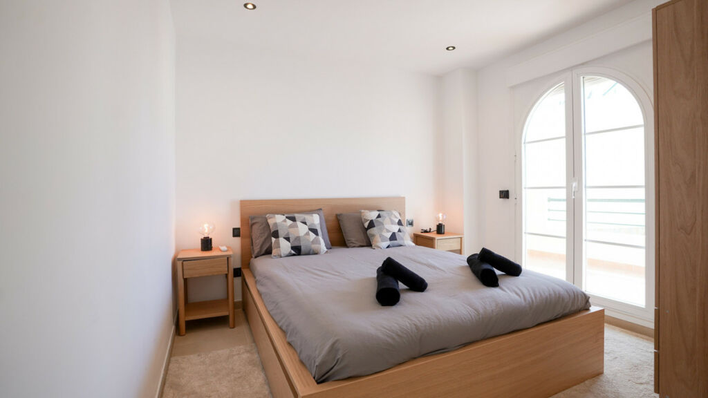Middle Floor Apartment Nueva Andalucía Málaga - image 14