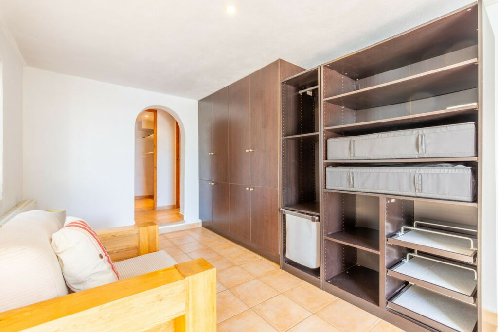 Detached Villa Moraira Alicante - image 14