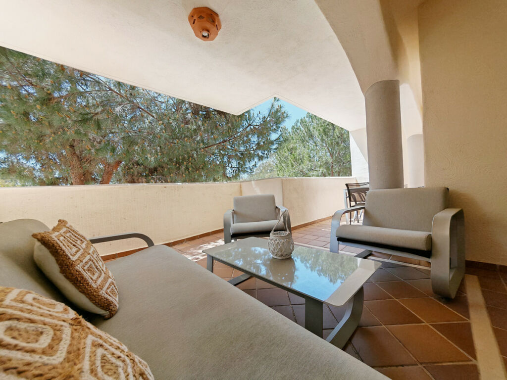 Middle Floor Apartment Elviria Málaga - image 14