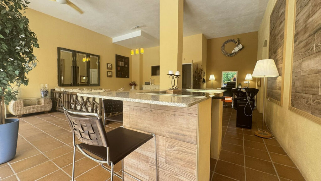 Townhouse Calahonda Málaga - image 14