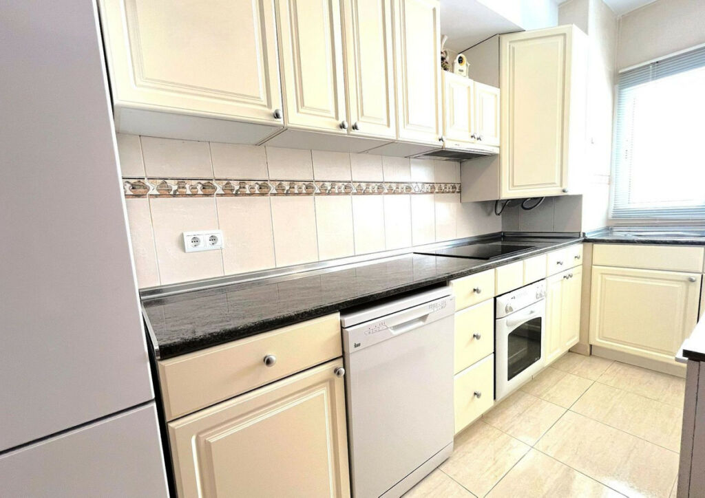 Top Floor Apartment Manilva Málaga - image 14