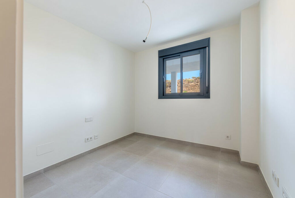 Middle Floor Apartment Calanova Golf Málaga - image 14