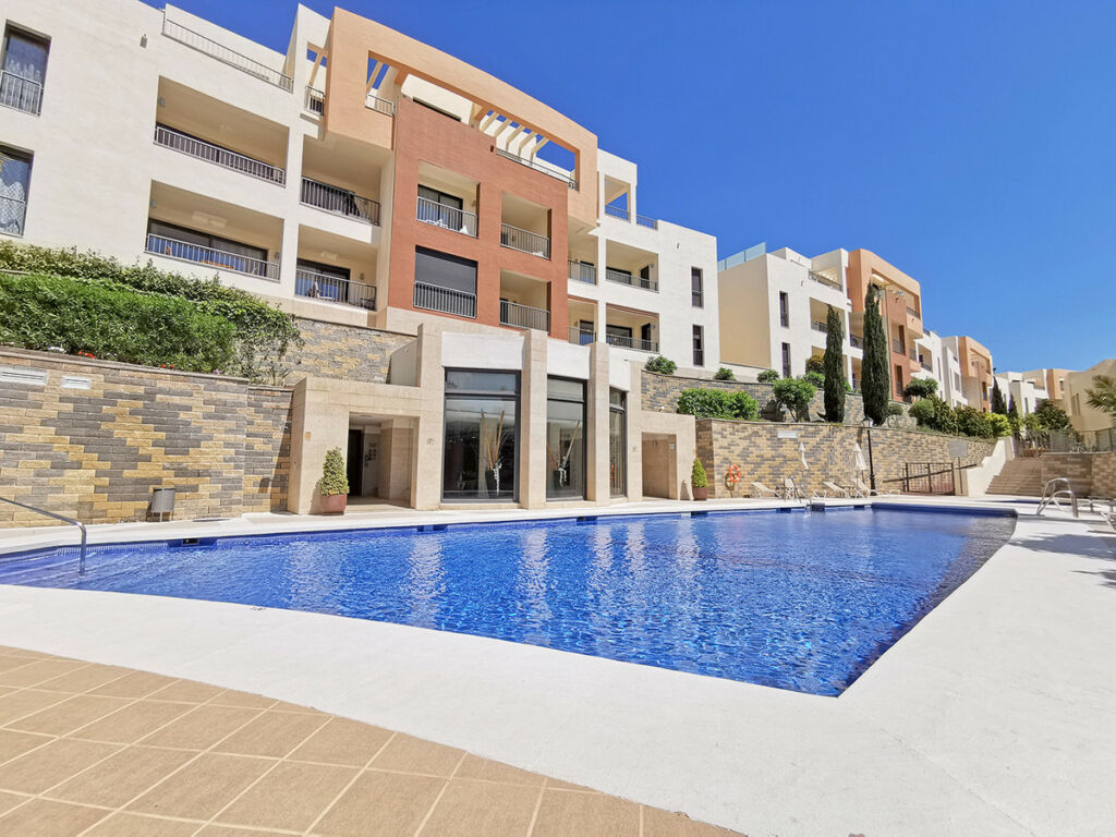 Penthouse Altos de los Monteros Málaga - image 14