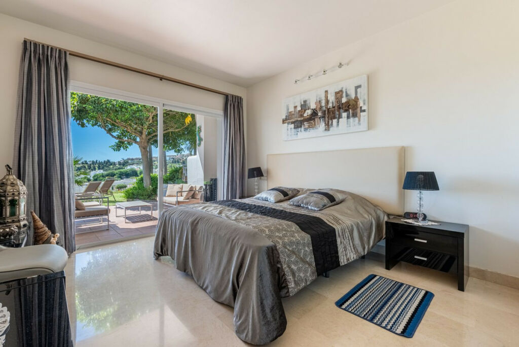 Ground Floor Apartment Benahavís Málaga - image 14