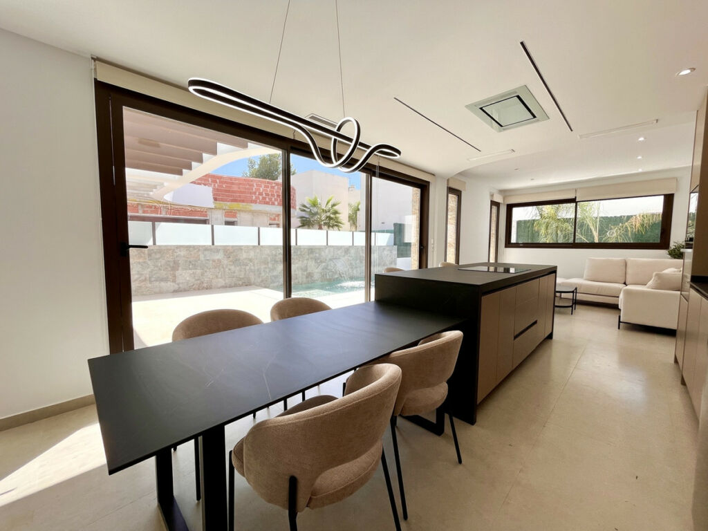 Detached Villa Rojales Alicante - image 14