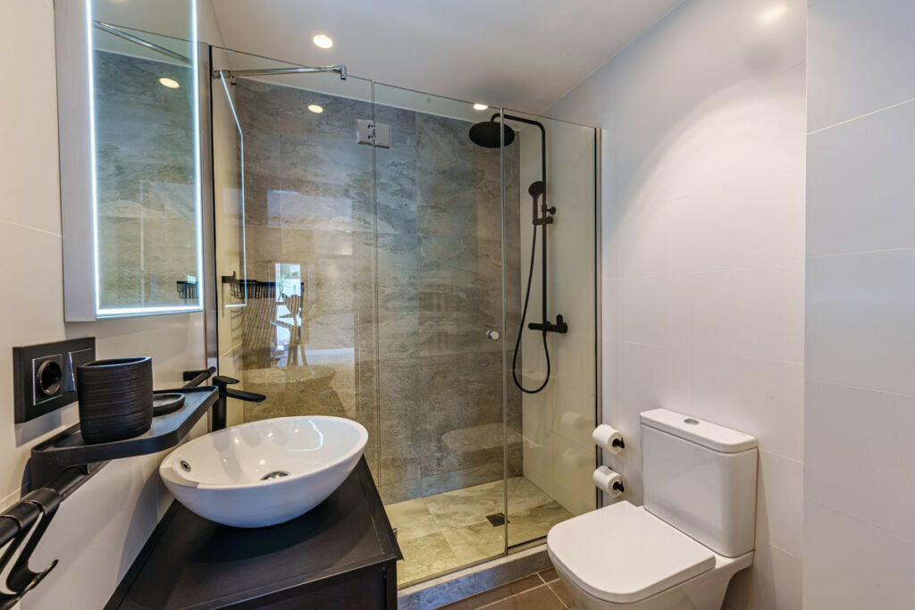 Detached Villa Marbella Málaga - image 14
