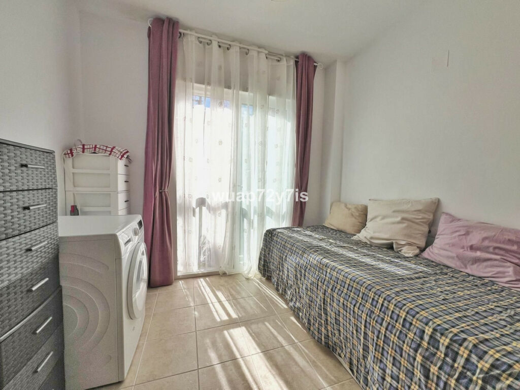 Middle Floor Apartment Casares Playa Málaga - image 14