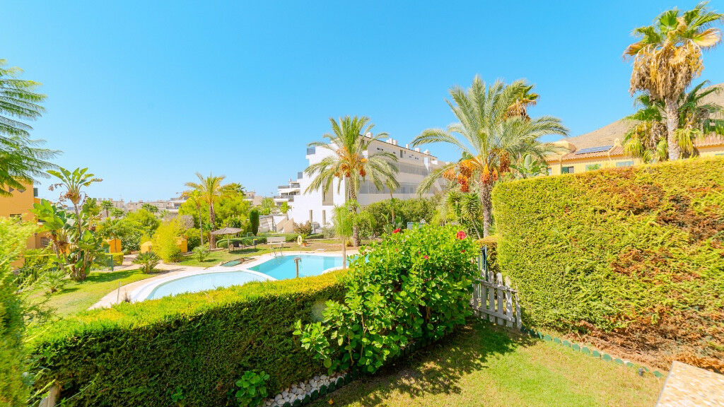Townhouse Finestrat Alicante - image 5