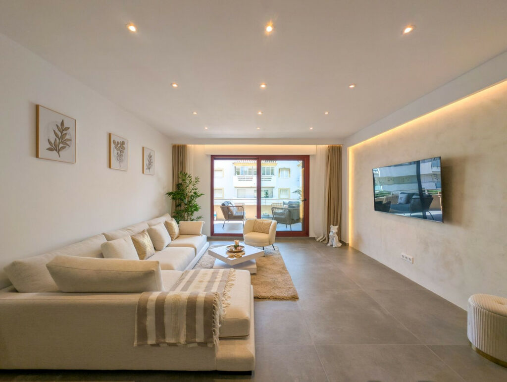 Middle Floor Apartment Marbella Málaga - image 9