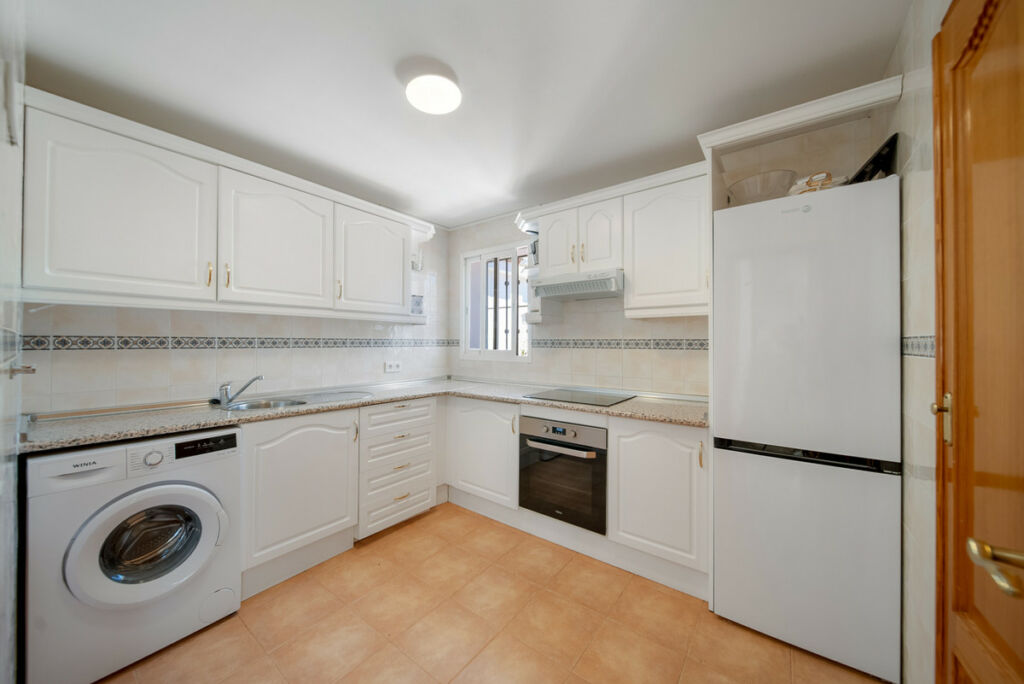 Penthouse Duplex Nueva Andalucía Málaga - image 14