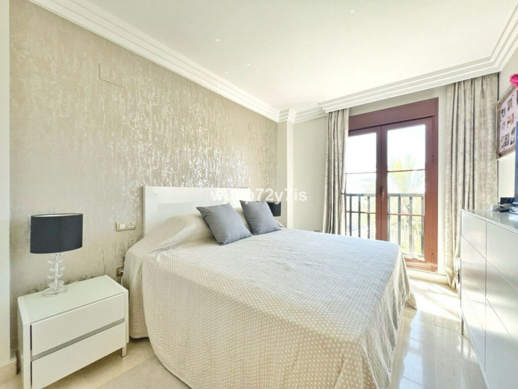 Penthouse Benahavís Málaga - image 14