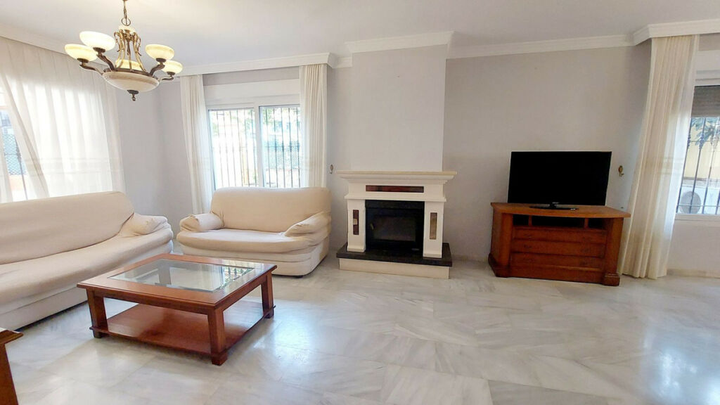 Townhouse Los Boliches Málaga - image 14