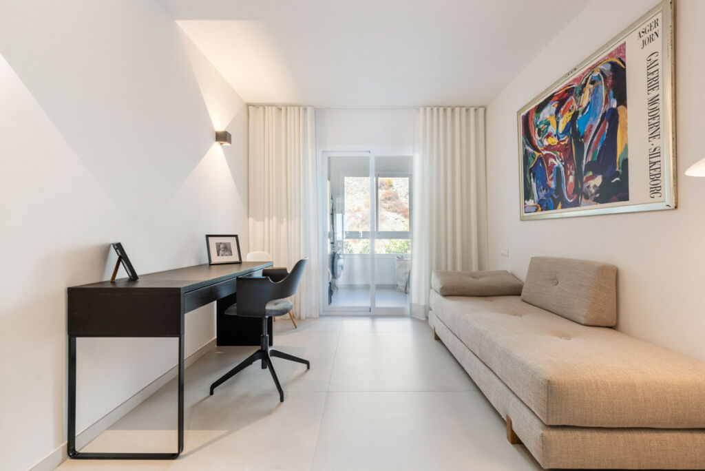 Middle Floor Apartment La Quinta Málaga - image 14