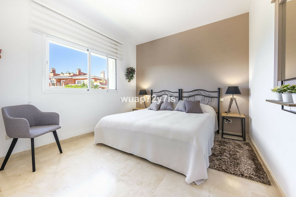 Penthouse Estepona Málaga - image 14