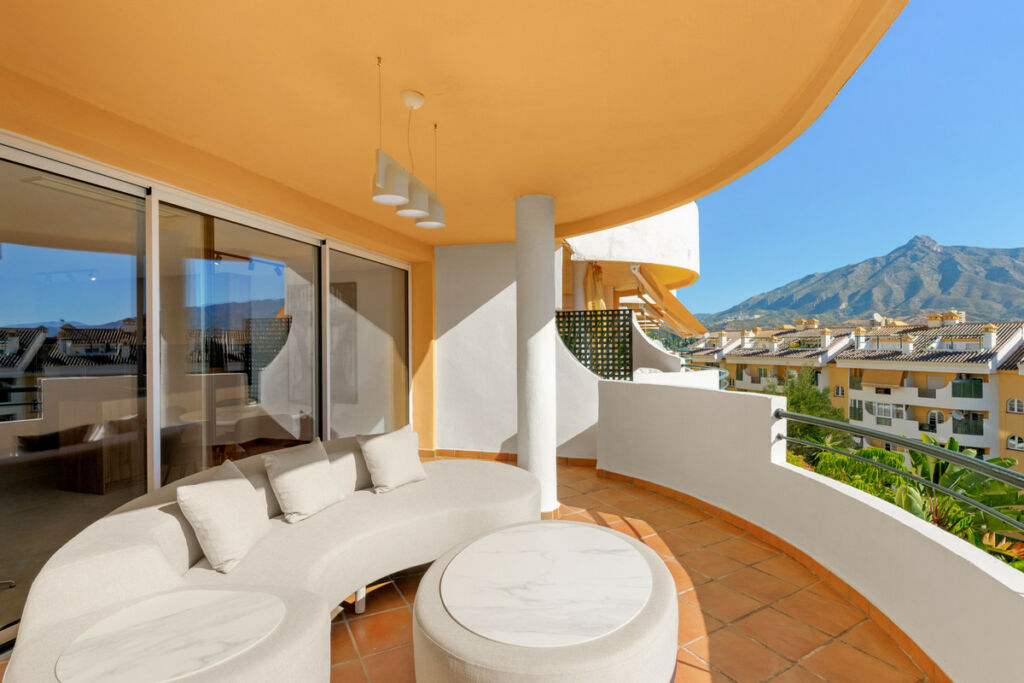 Duplex Nueva Andalucía Málaga - image 14