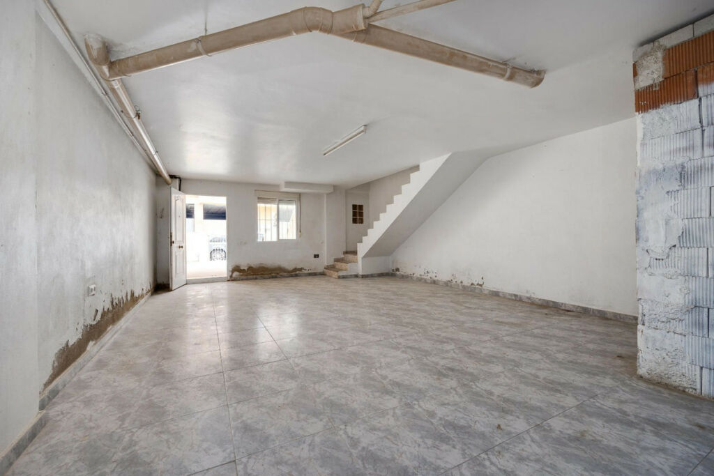 Townhouse Los Montesinos Alicante - image 14