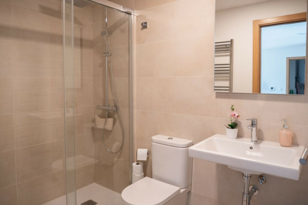 Middle Floor Apartment Casares Málaga - image 14