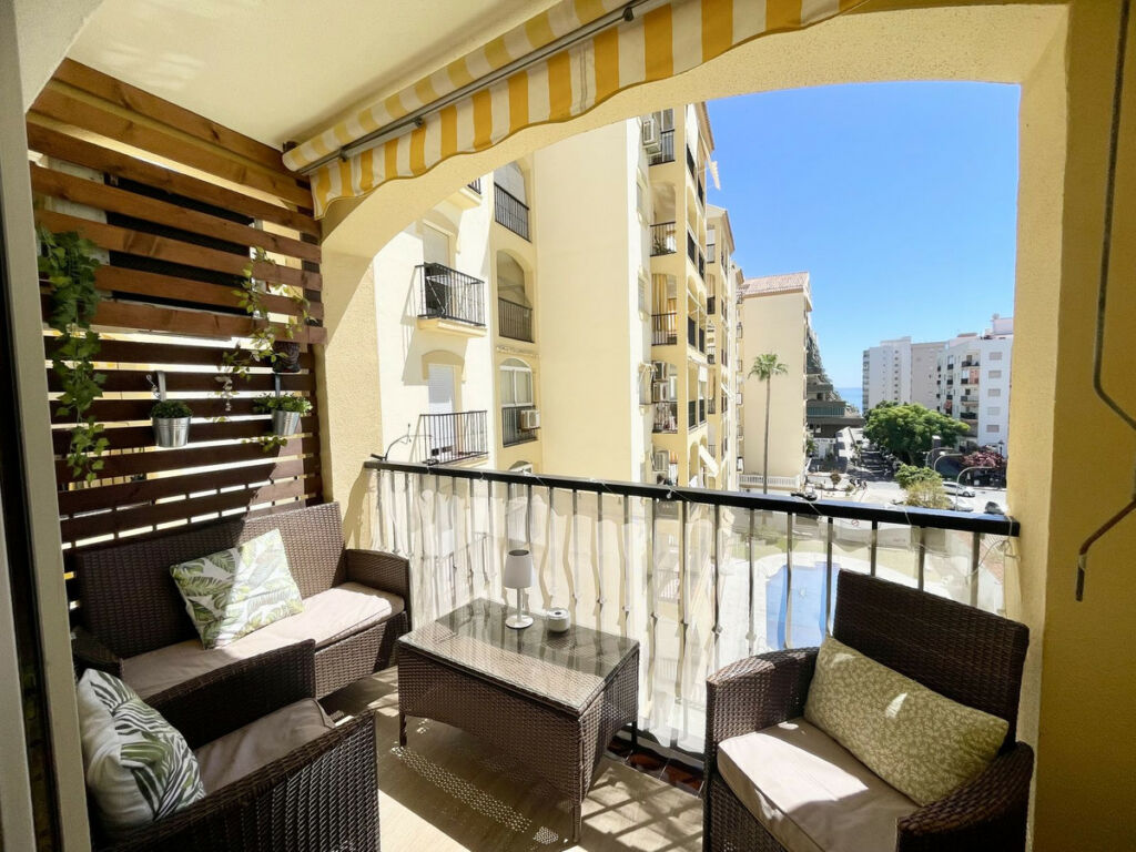 Middle Floor Apartment Los Boliches Málaga - image 15