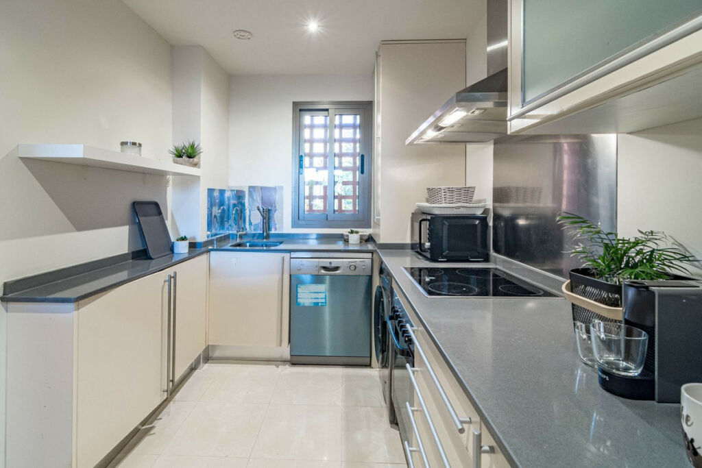 Ground Floor Apartment Selwo Málaga - image 14