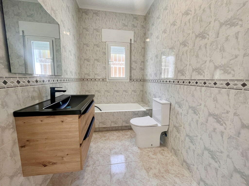 Detached Villa Rojales Alicante - image 14