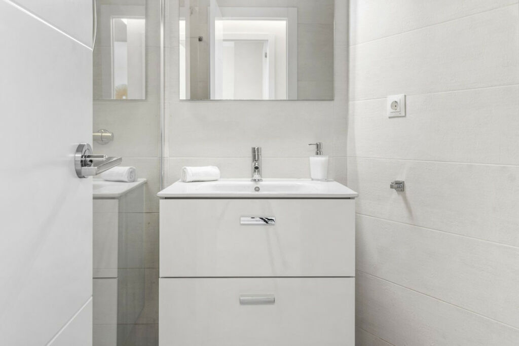 Middle Floor Apartment Estepona Málaga - image 15