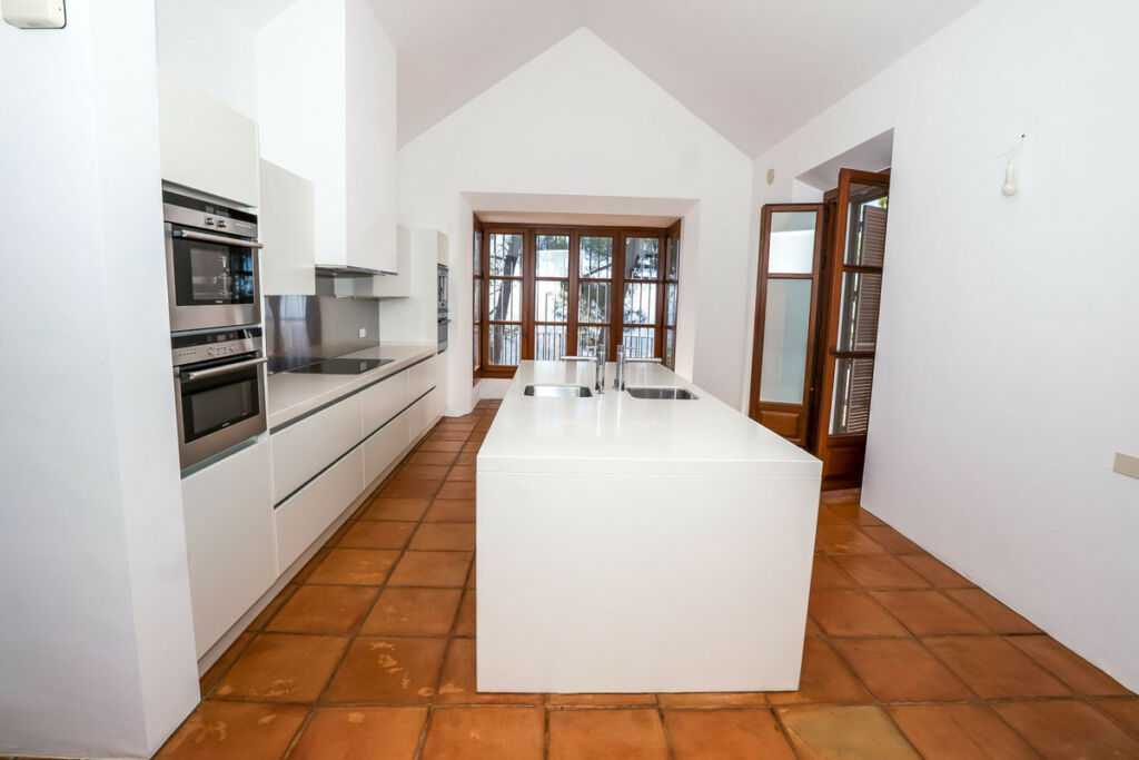 Detached Villa Gaucín Málaga - image 13