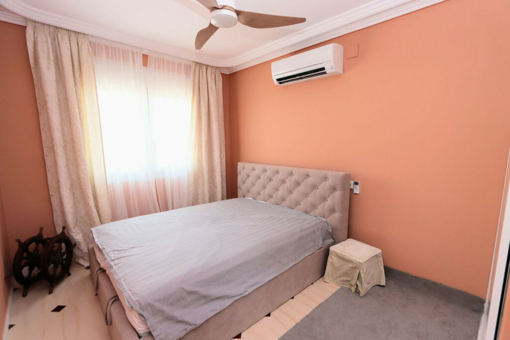 Semi-Detached House Torrevieja Alicante - image 14